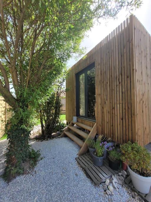 "La Cabane Du Sentier", Logement Original En Bois Et Sur Pilotis Avec Beau Jardin Et Tres Proche De La Mer Sangatte Kültér fotó